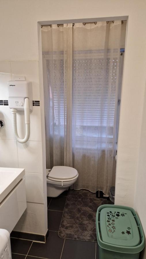 King Bed 4 People Near Basel, Switzerland, Weil Am Rhein, Loerrach, Germ'Any, Near Airport Apartment แซ็ง-ลุยส์ ภายนอก รูปภาพ