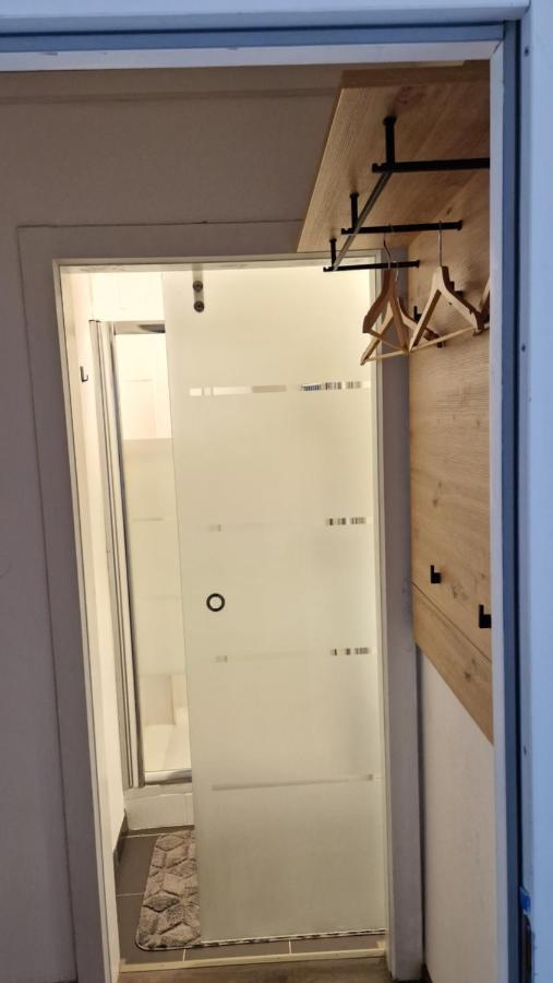 King Bed 4 People Near Basel, Switzerland, Weil Am Rhein, Loerrach, Germ'Any, Near Airport Apartment แซ็ง-ลุยส์ ภายนอก รูปภาพ