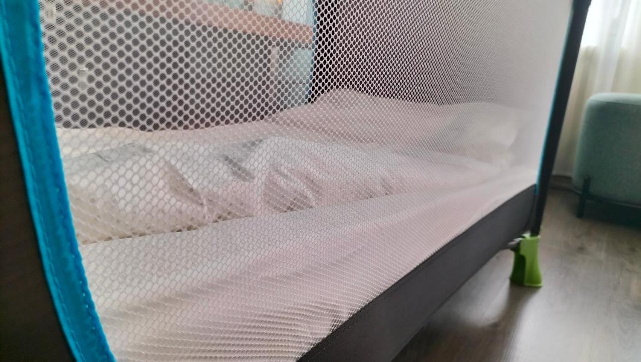 King Bed 4 People Near Basel, Switzerland, Weil Am Rhein, Loerrach, Germ'Any, Near Airport Apartment แซ็ง-ลุยส์ ภายนอก รูปภาพ